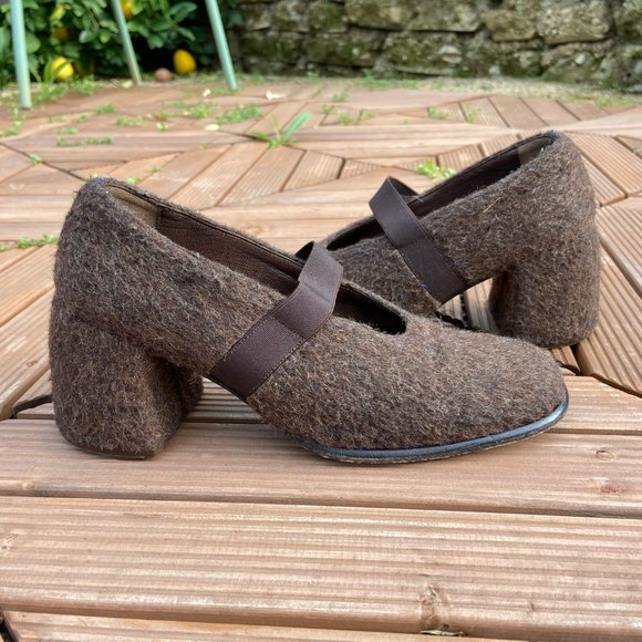 Vintage 1990's Barney's New York Felted Wool Heeled Mary Janes Sz 36.5 (W6)